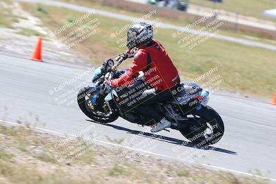 media/Apr-23-2023-TrackXperience (Sun) [[90816c9ee1]]/Level 2/session 2 turn 11/